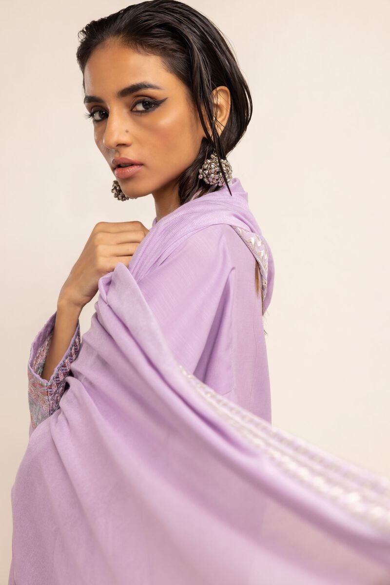  | Dupatta | Embroidered | null