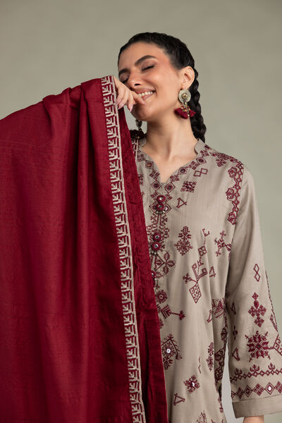 Embroidered | Polyester Silk | Polyester Silk Dupatta | GBP 35.00