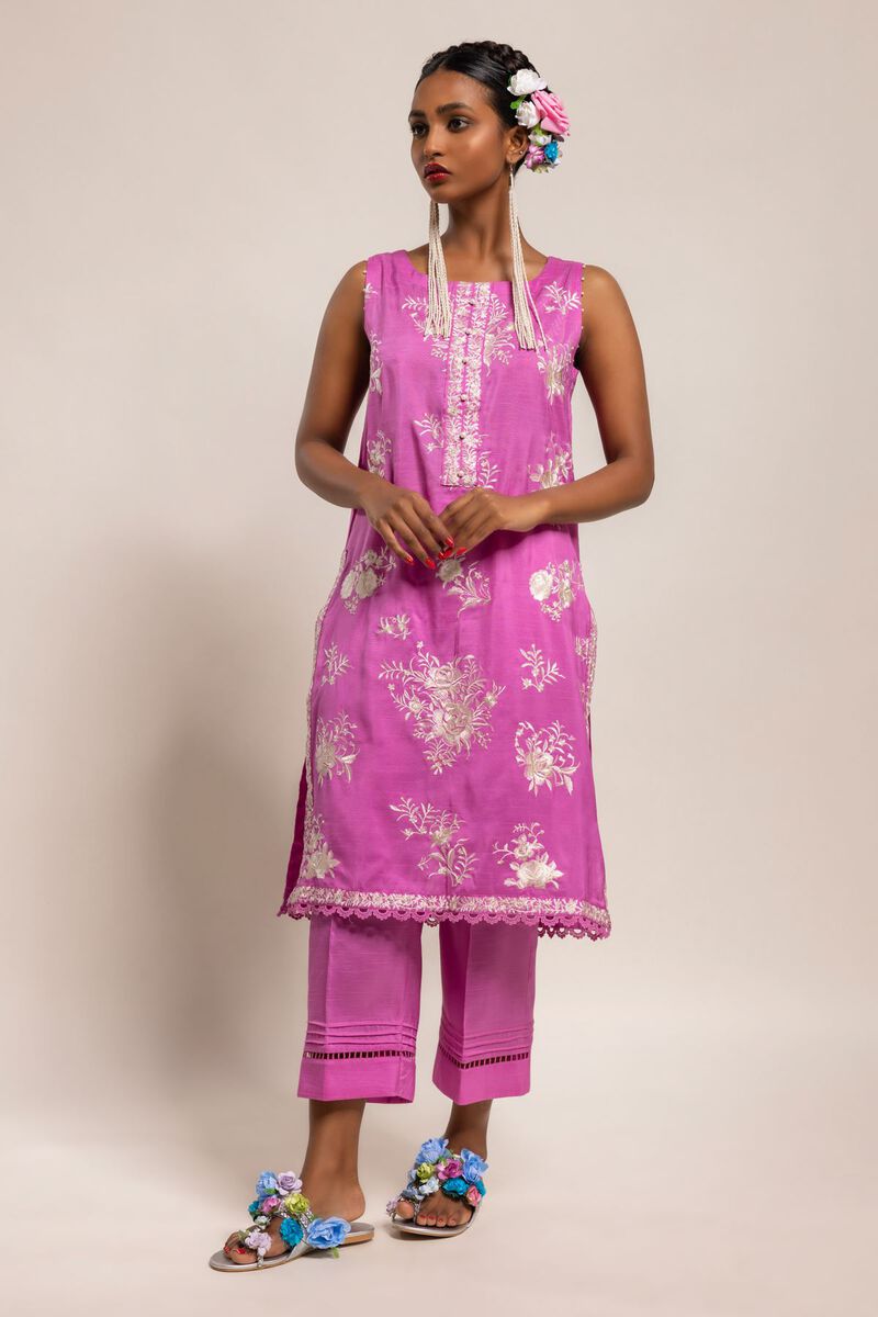  | Kurta | Embroidered | null