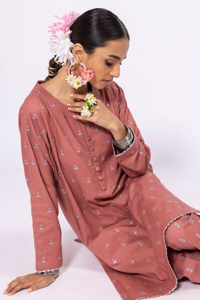 Kurta | Embroidered