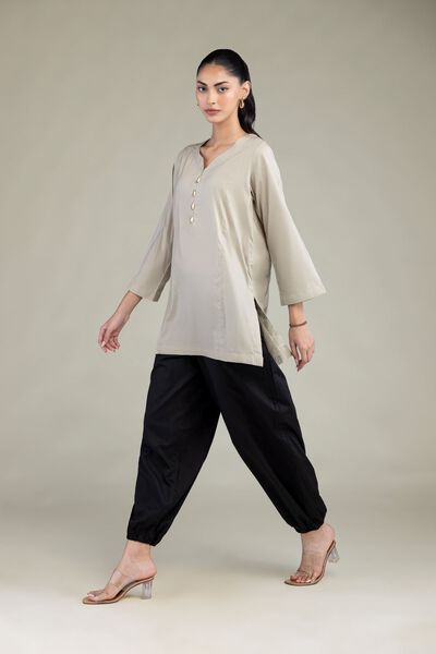 Dyed | Cotton Viscose | Black Solid Pants | GBP 25.00