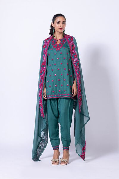  | Kurta | Embroidered | GBP 80.00