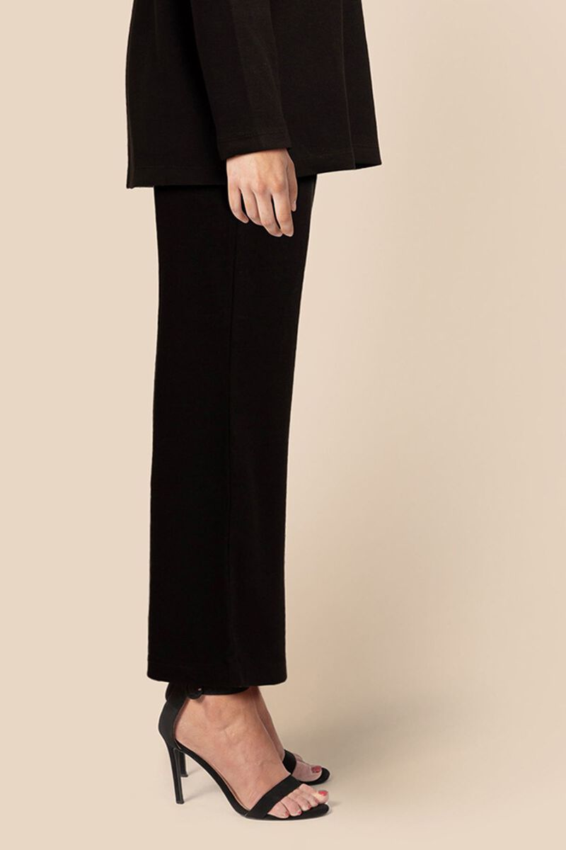  | Trousers | null