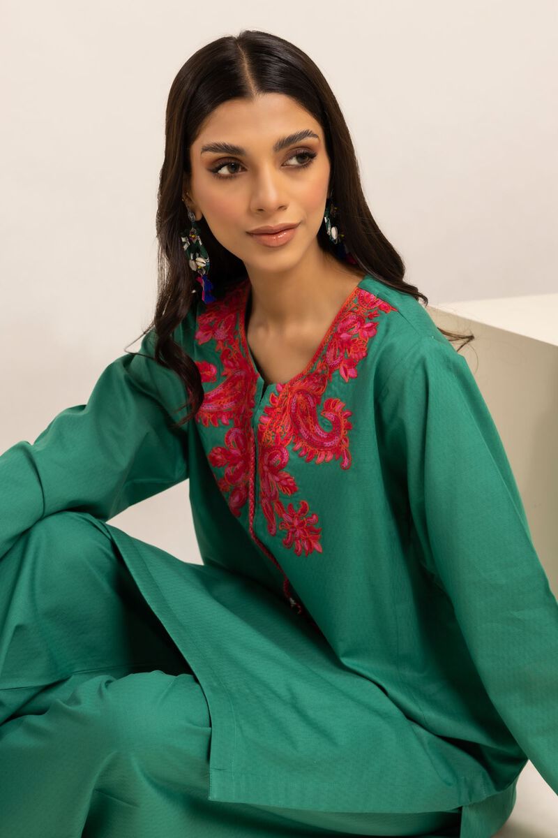  | Kurta | Embroidered | null
