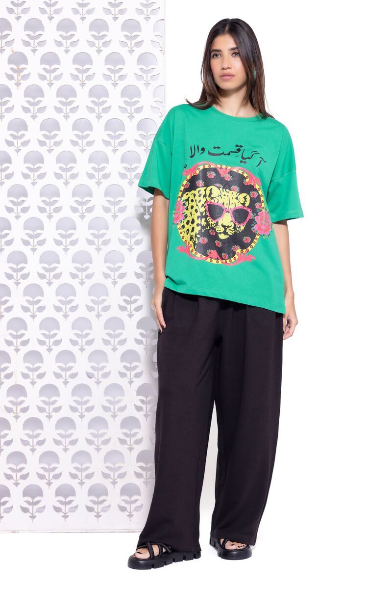 https://uk.khaadi.com/dw/image/v2/BJTG_PRD/on/demandware.static/-/Sites-khaadi-master-catalog/default/dw65a70fd5/images/hi-res/wct24242x_green_1.jpg?sw=800&sh=1200