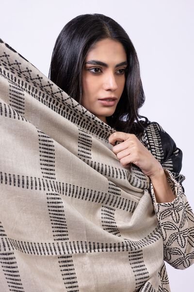 Dyed | Acrylic | Shawl | GBP 15.00