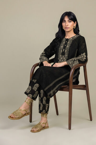 Printed | Light Khaddar | Black Khaddar Kurta | GBP 40.00