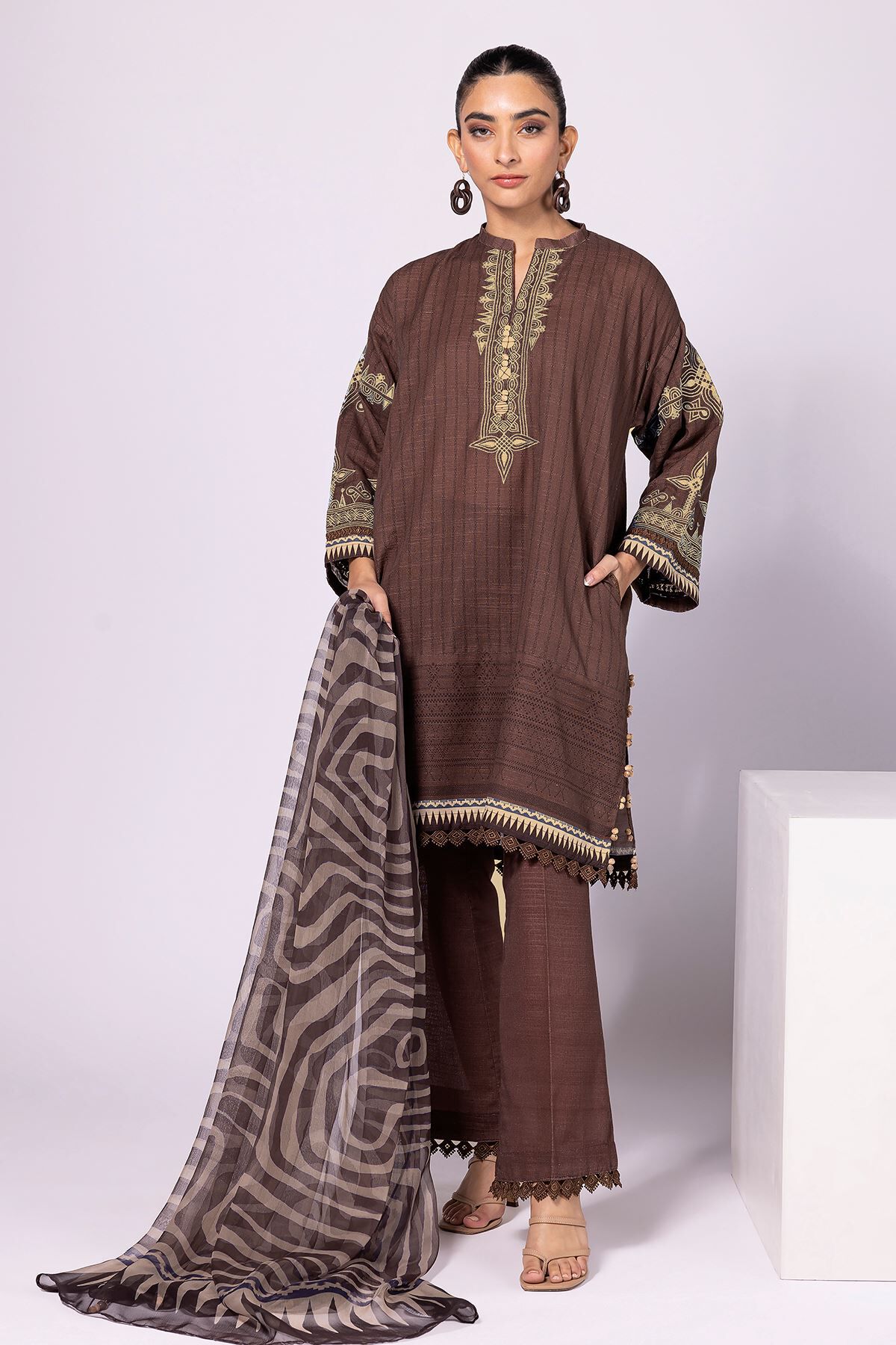 Khaadi shop khaddar suit