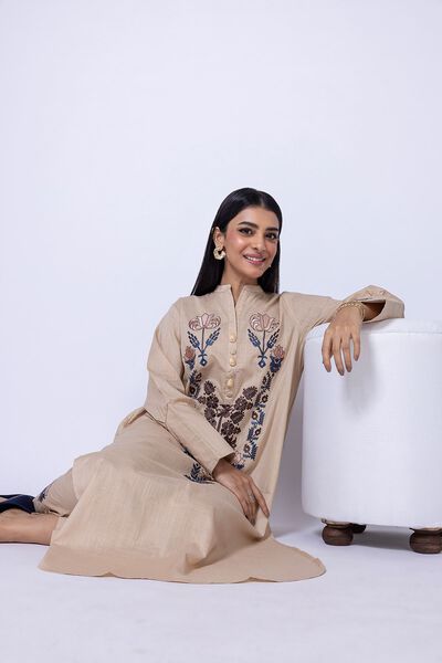  | Kurta | Embroidered | GBP 25.00