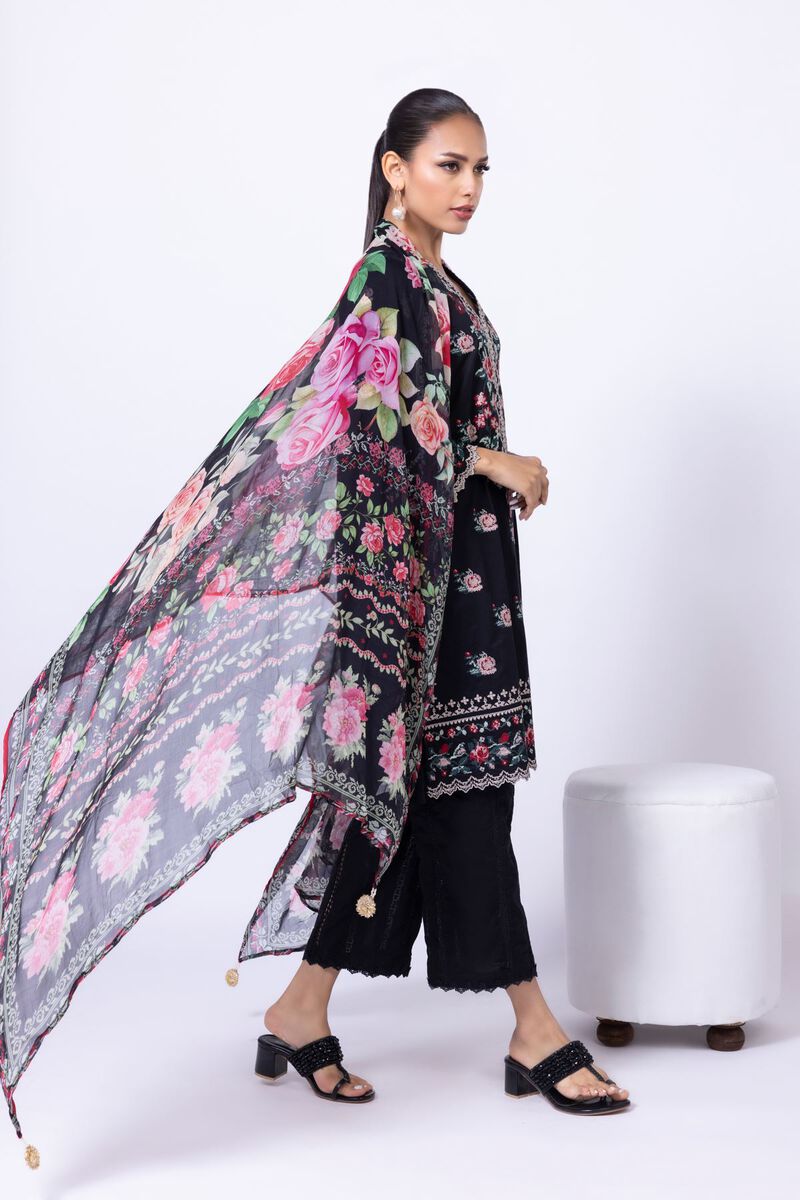 https://uk.khaadi.com/dw/image/v2/BJTG_PRD/on/demandware.static/-/Sites-khaadi-master-catalog/default/dw6c5d220f/images/hi-res/esb24579b_black_1.jpg?sw=800&sh=1200