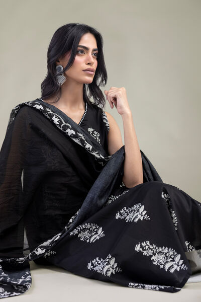 Printed | Lawn | Black Floral Dupatta | GBP 25.00