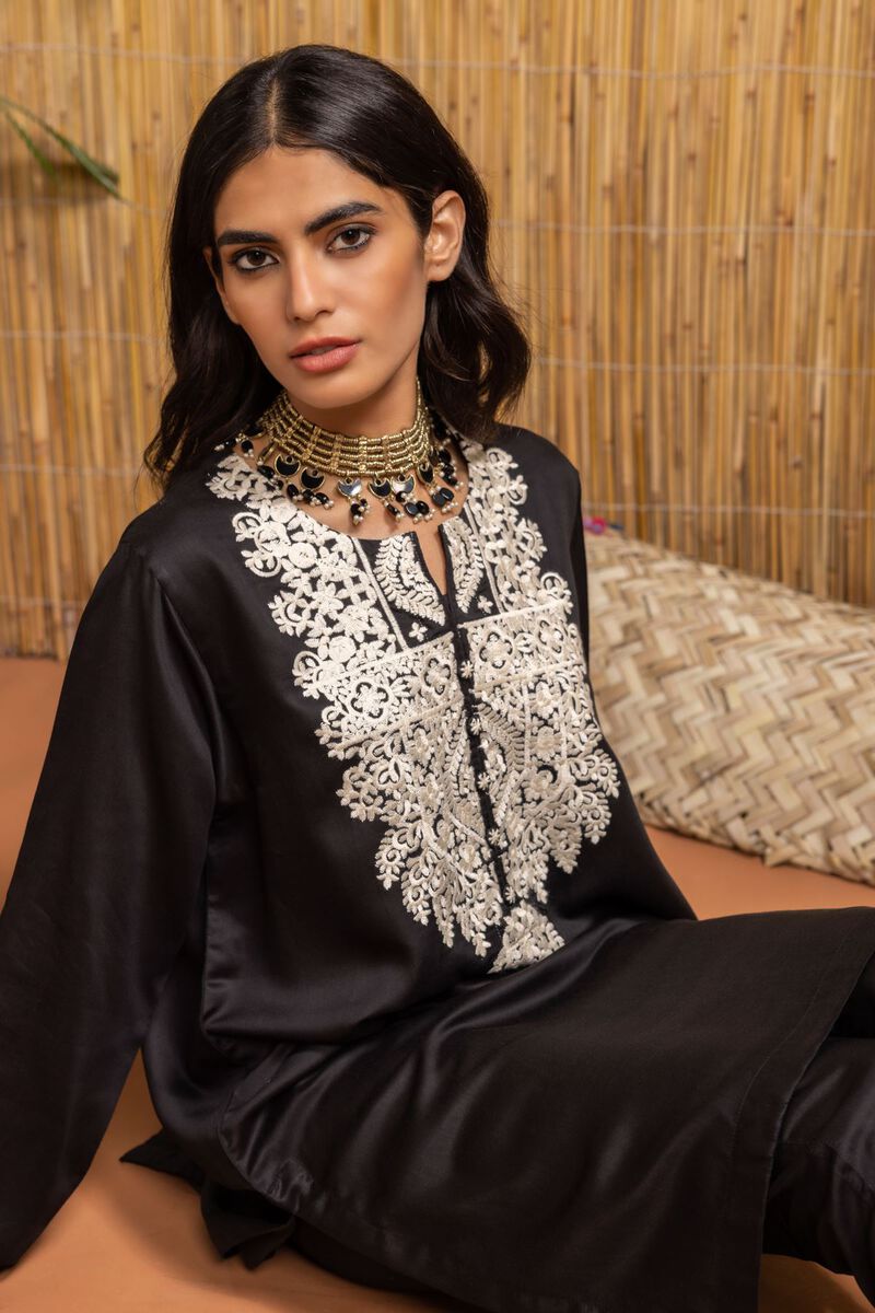  | Kurta | Embroidered | null