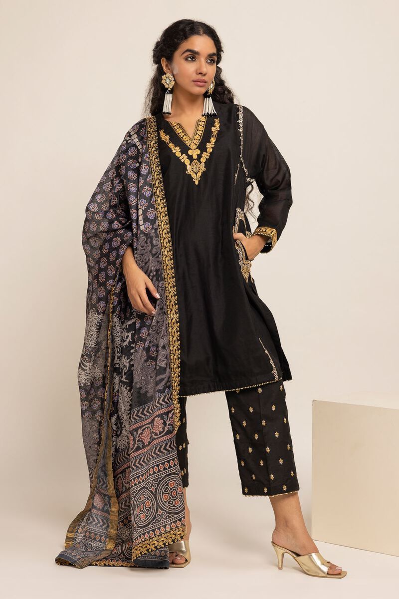  | Dupatta | Embroidered | null
