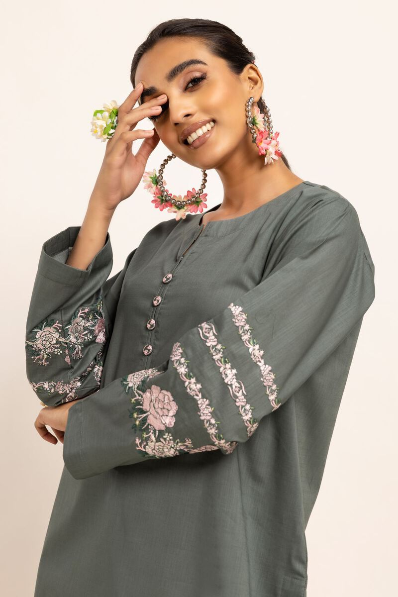  | Kurta | Embroidered | null