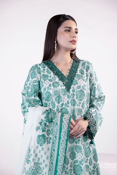 Embroidered | Lawn | Fabrics 3 Piece | GBP 20.00