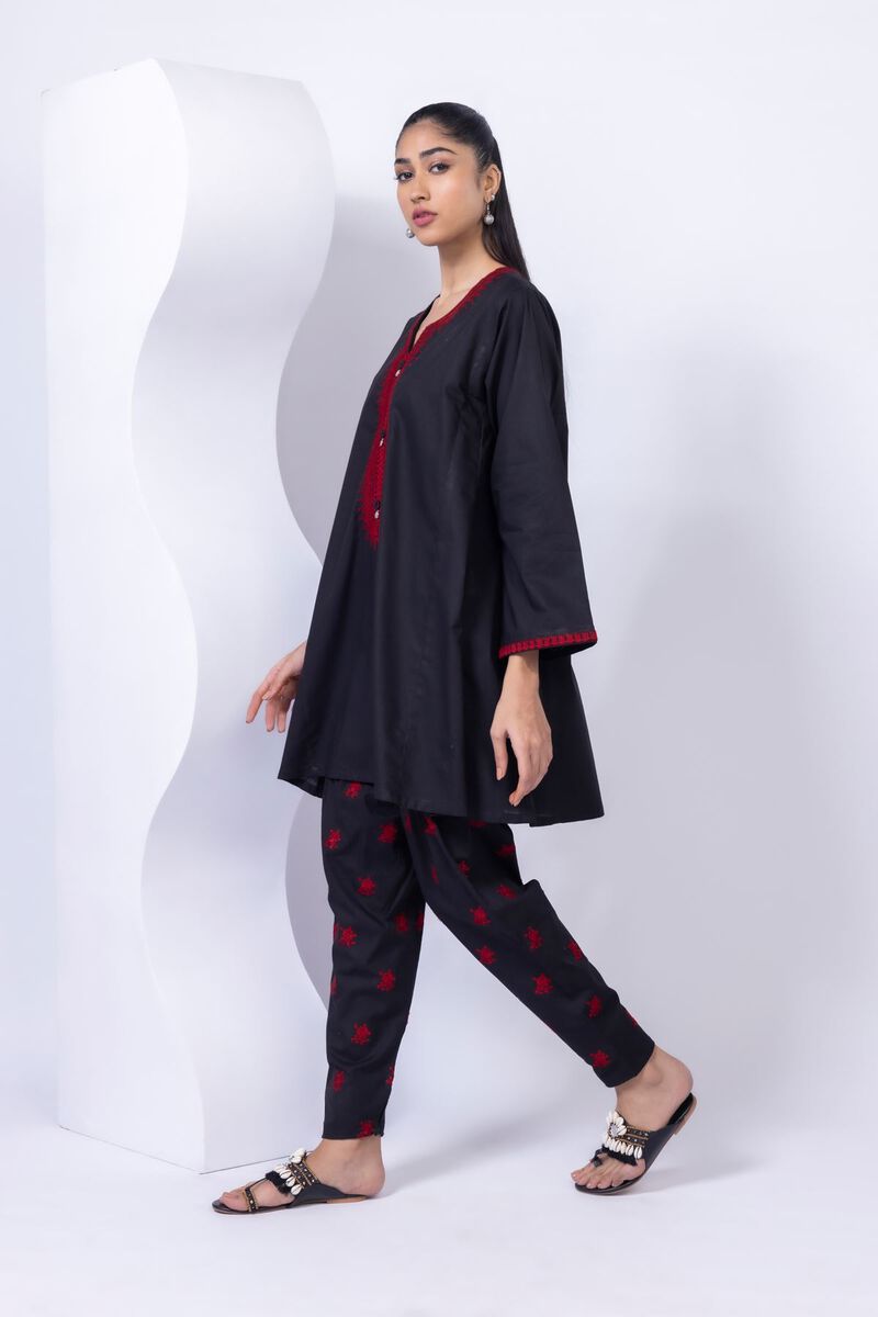 https://uk.khaadi.com/dw/image/v2/BJTG_PRD/on/demandware.static/-/Sites-khaadi-master-catalog/default/dw791e425b/images/hi-res/24-12e08-01ba_multi_1.jpg?sw=800&sh=1200
