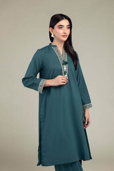 Embroidered | Cambric | V-Neck Cambric Kurta | GBP 30.00