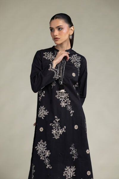 Embroidered | Cambric | Black Longline Kurta | GBP 45.00
