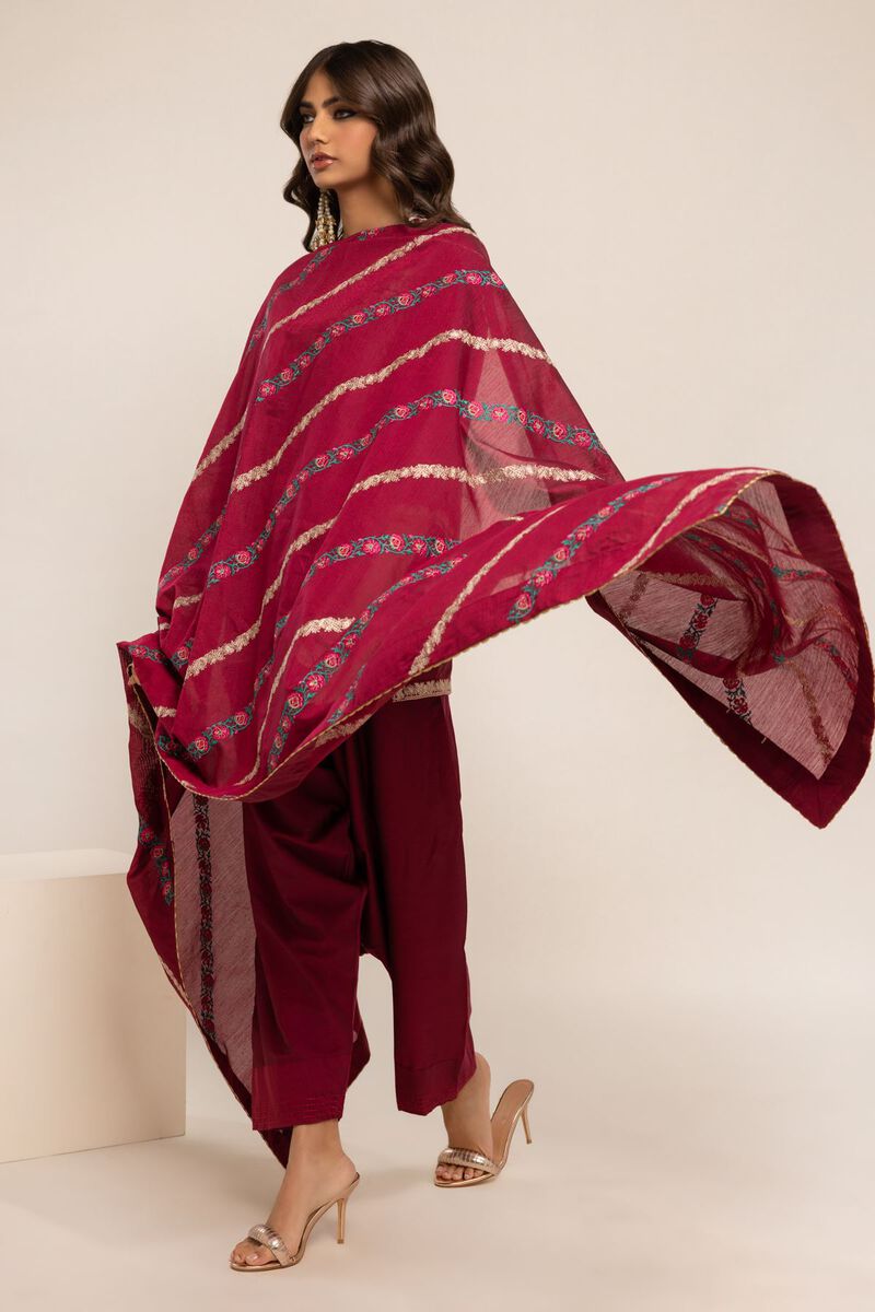  | Dupatta | Embroidered | null