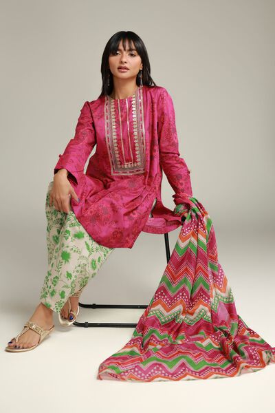 Embroidered | Cambric | Cambric Round-Neck Kurta | GBP 30.00