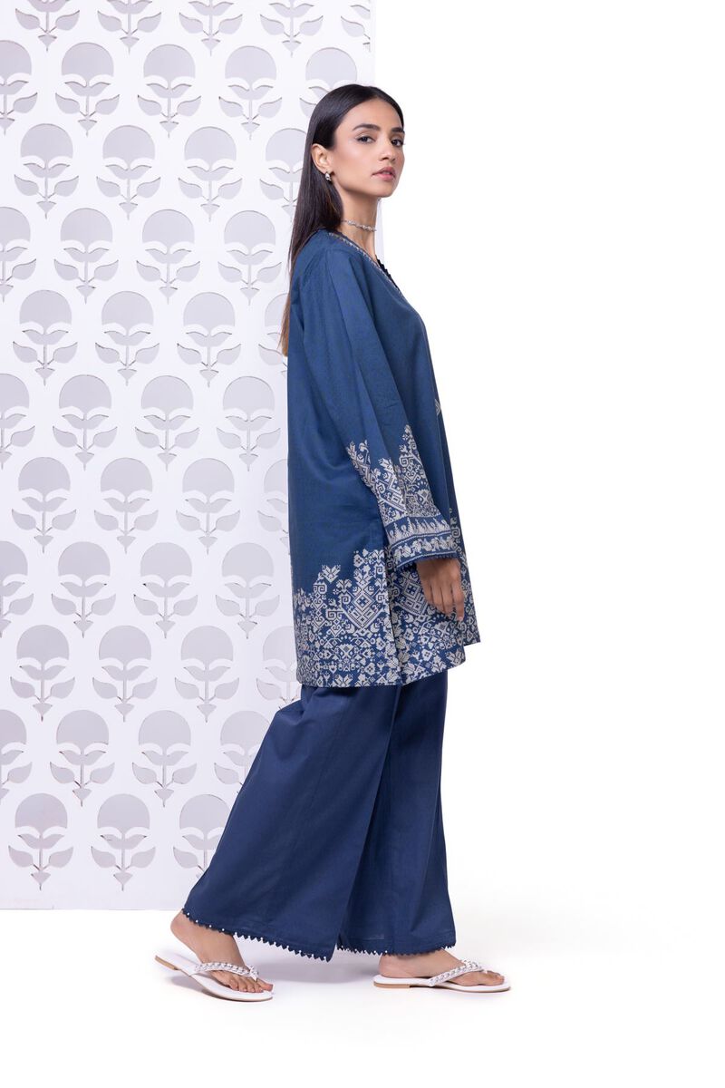 https://uk.khaadi.com/dw/image/v2/BJTG_PRD/on/demandware.static/-/Sites-khaadi-master-catalog/default/dw7f3b90e1/images/hi-res/eeb245151a_blue_1.jpg?sw=800&sh=1200