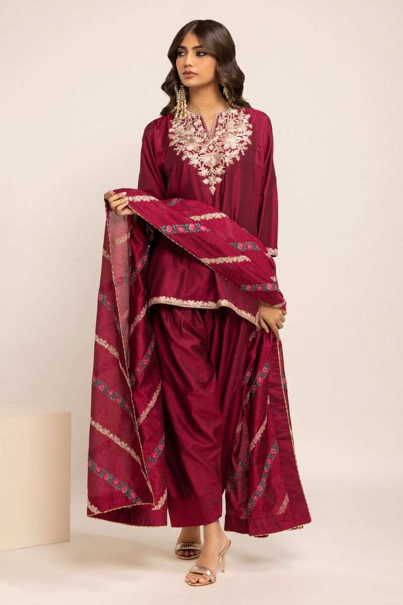  | Dupatta | Embroidered | null