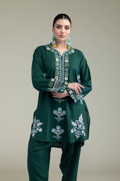 Embroidered | Raw Silk | Green V-Neck Kurta | GBP 40.00