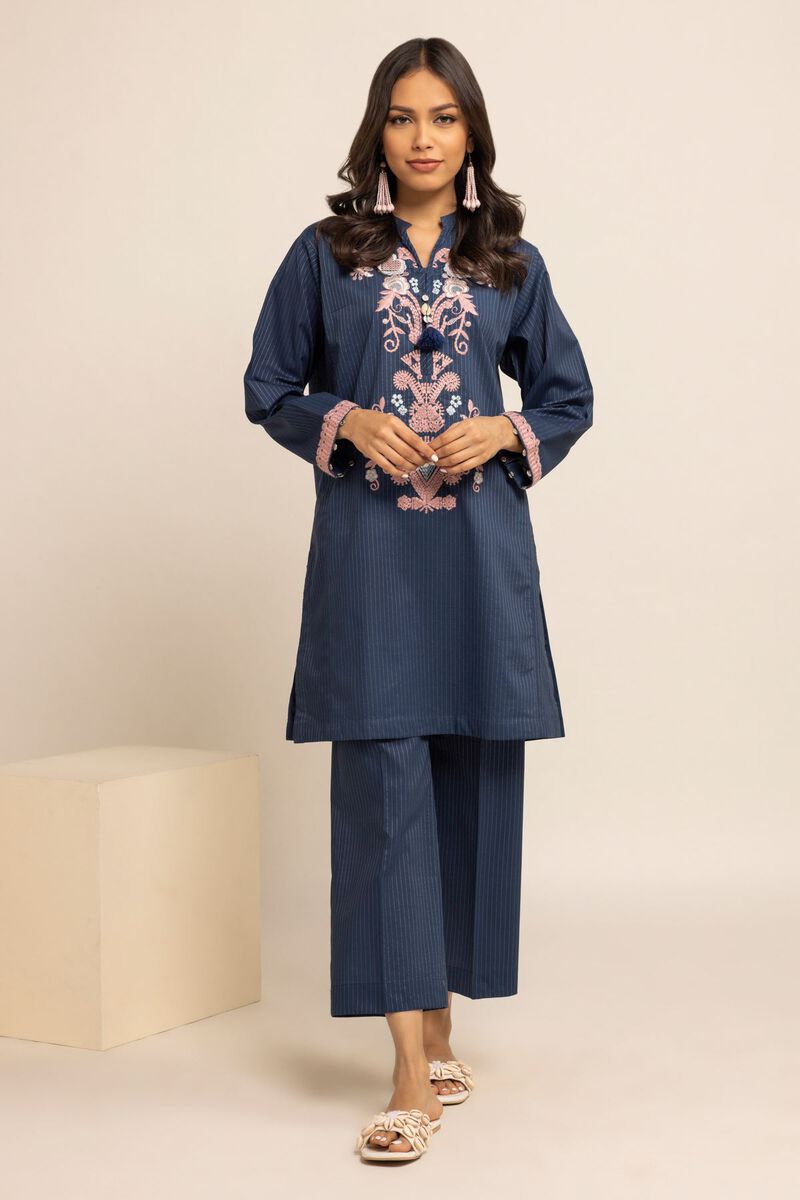 Buy Kurta | Embroidered | 9.00 GBP | 1001804109 | Khaadi United 