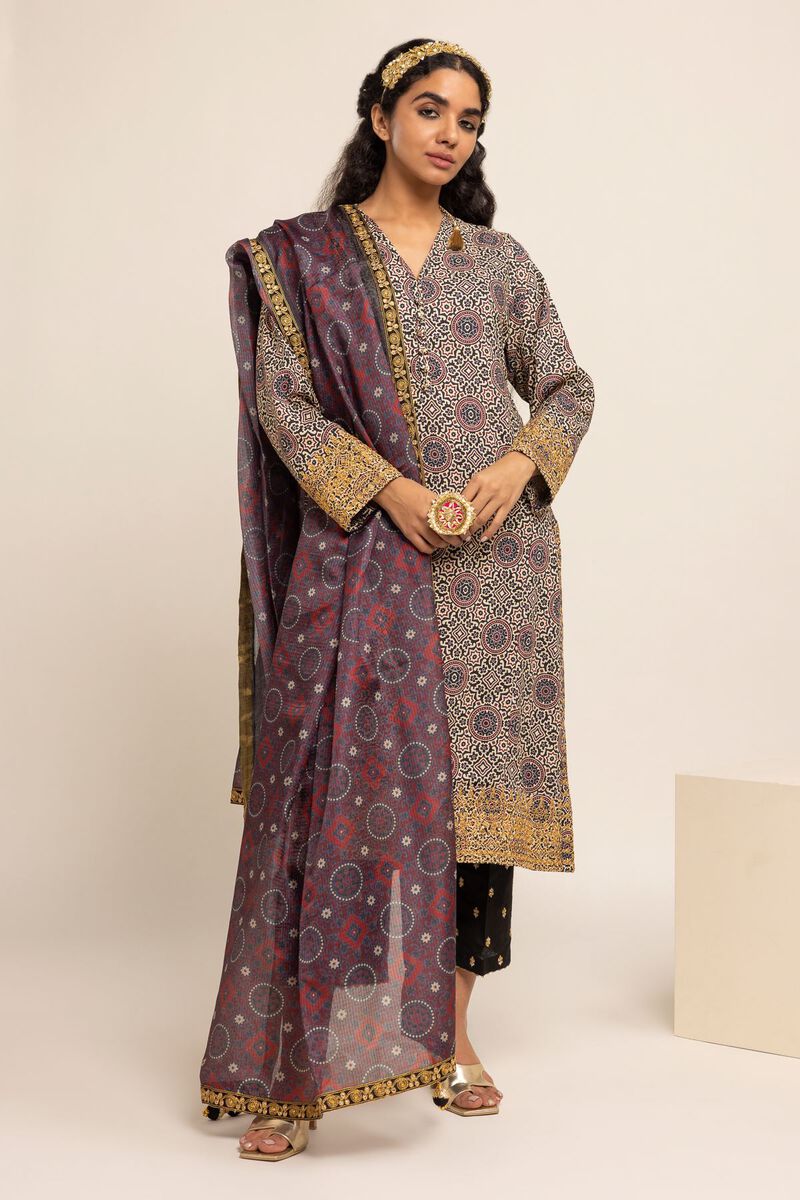  | Dupatta | Embroidered | null