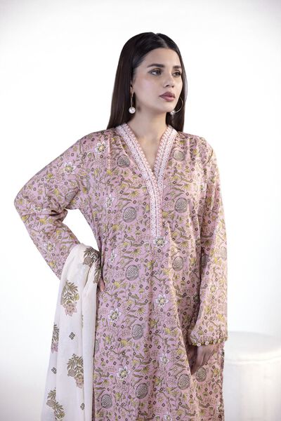 Embroidered | Lawn | Tailored 3 Piece | GBP 25.00