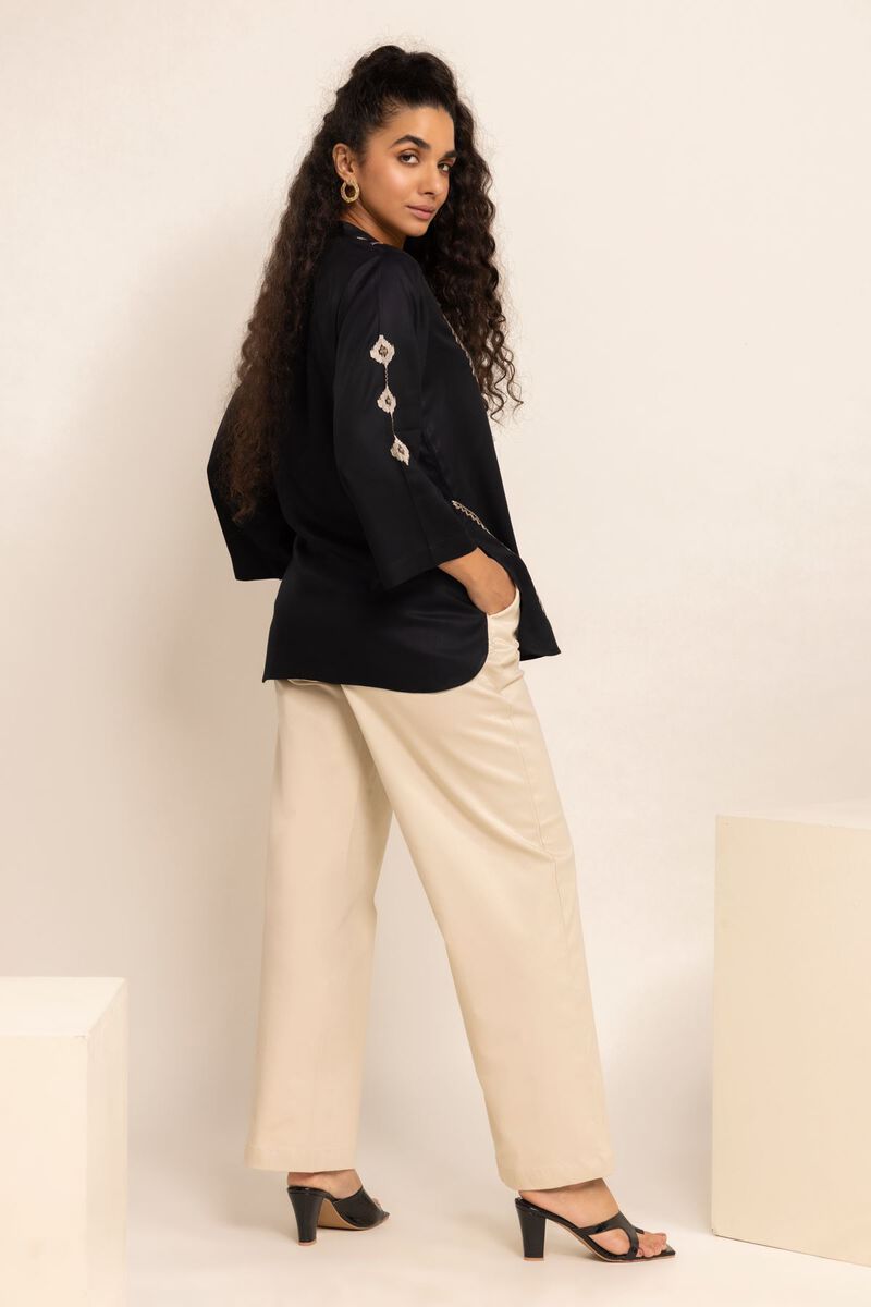  | Blouse | Embroidered | null