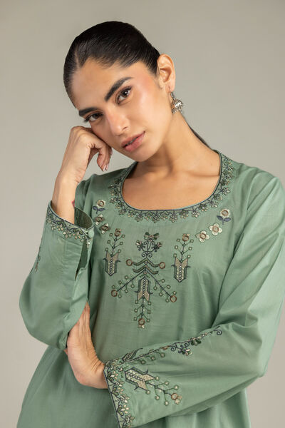 Embroidered | Cambric | Green Cambric Kurta | GBP 35.00