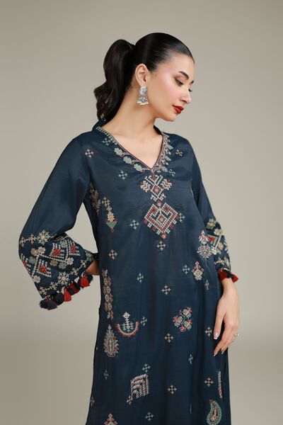 Embroidered | Raw Silk | Embroidered Navy Kurta | GBP 45.00