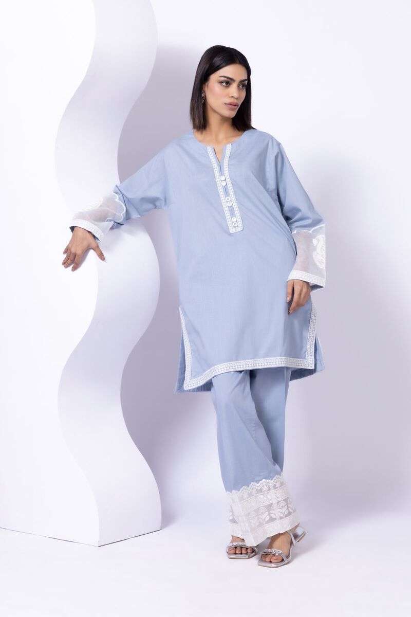 https://uk.khaadi.com/dw/image/v2/BJTG_PRD/on/demandware.static/-/Sites-khaadi-master-catalog/default/dw8b5822b2/images/hi-res/25-01e13-08ta_multi_1.jpg?sw=800&sh=1200