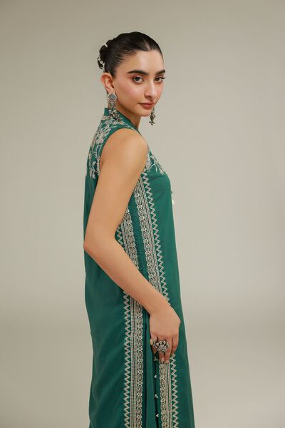 Embroidered | Raw Silk | Kurta | GBP 50.00