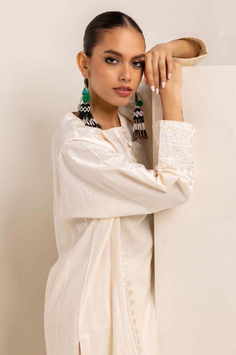  | Kurta | Embroidered | null