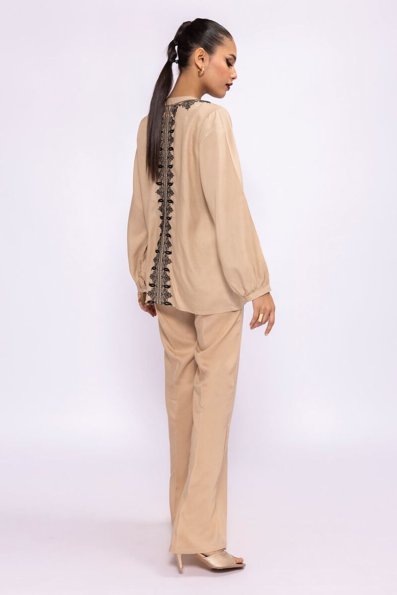  | Blouse | Embroidered | null