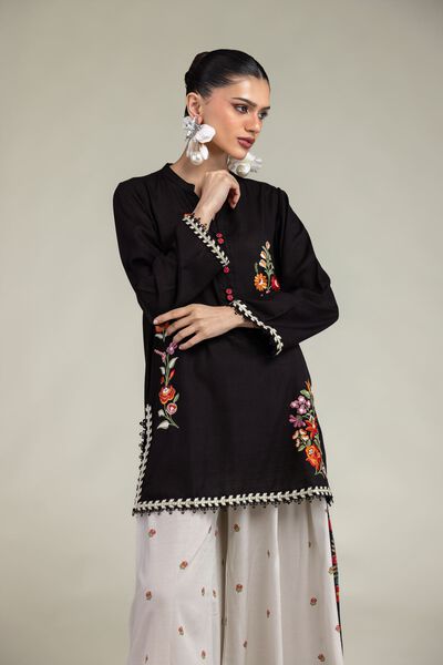Embroidered | Raw Silk | Black Floral Kurta | GBP 30.00