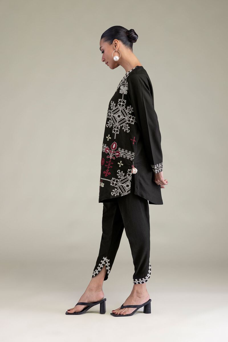 Embroidered | Raw Silk | Black Floral Kurta | GBP 35.00