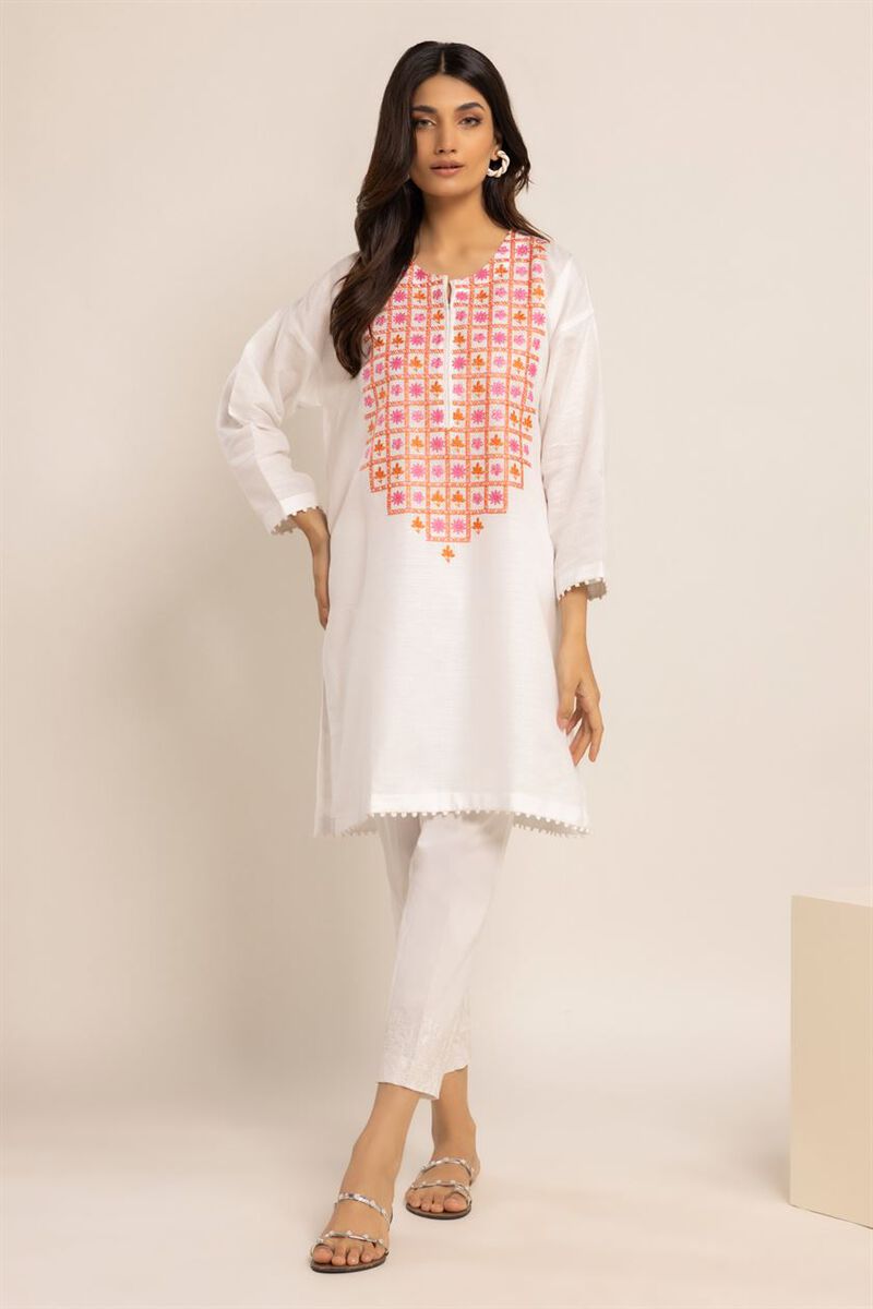  | Kurta | Embroidered | null