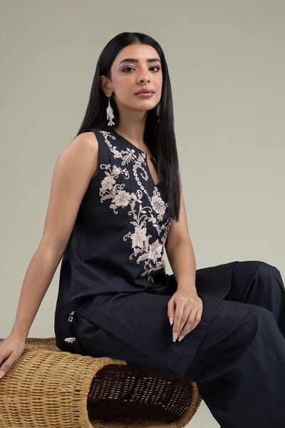 Embroidered | Cambric | Floral Sleeveless Kurta | GBP 25.00