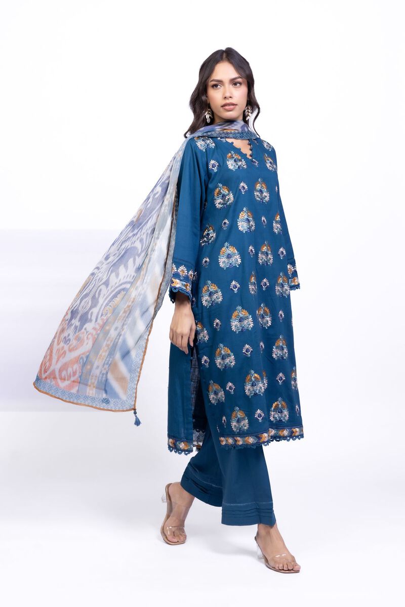 https://uk.khaadi.com/dw/image/v2/BJTG_PRD/on/demandware.static/-/Sites-khaadi-master-catalog/default/dw93c19452/images/hi-res/ch240817ab_multi_1.jpg?sw=800&sh=1200