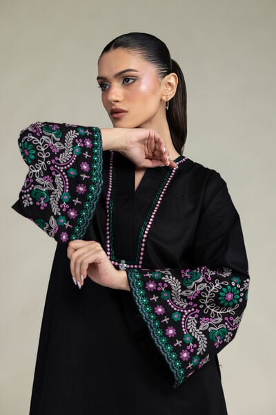 Embroidered | Cambric | Black Cambric Kurta | GBP 40.00