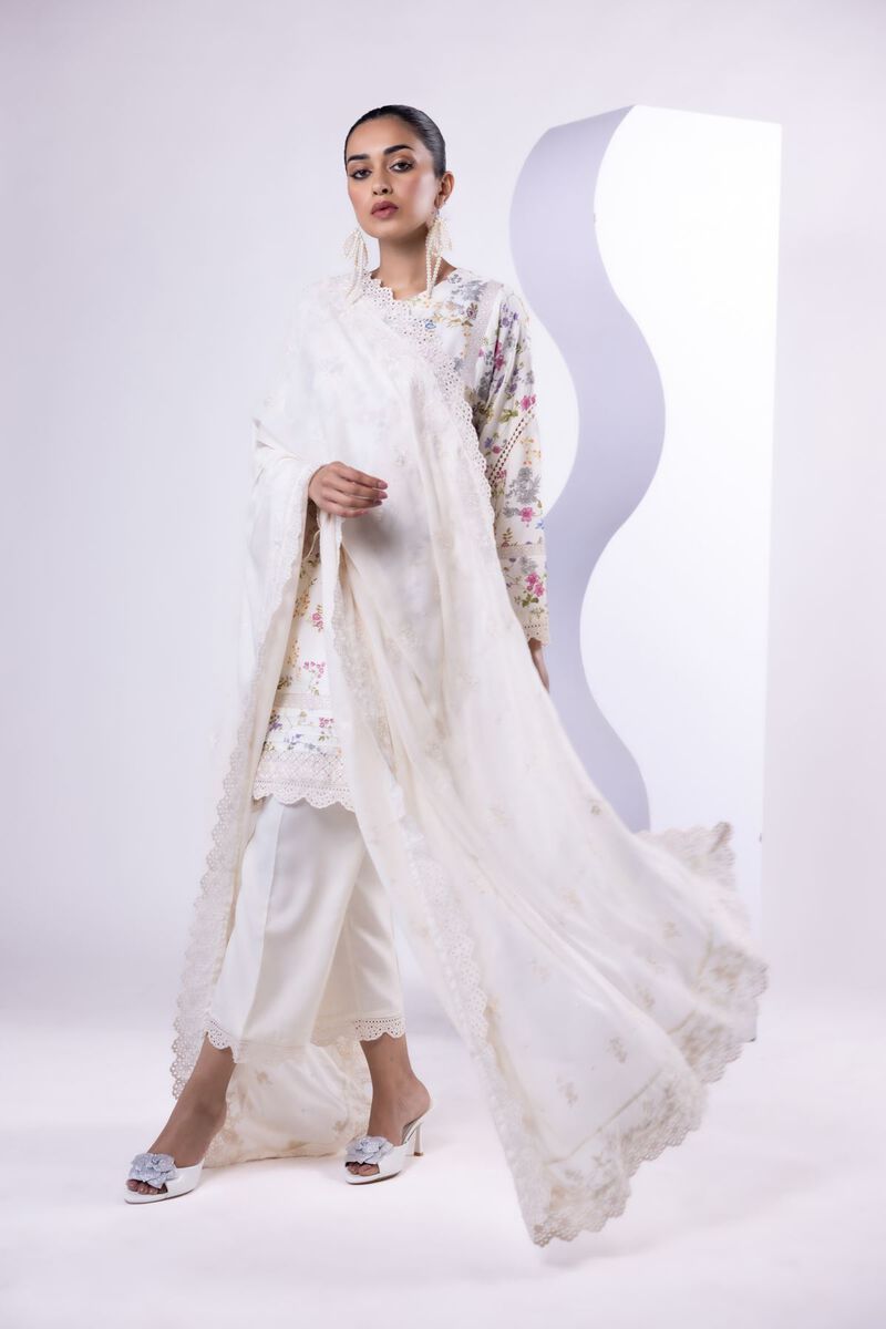 https://uk.khaadi.com/dw/image/v2/BJTG_PRD/on/demandware.static/-/Sites-khaadi-master-catalog/default/dw94aaed06/images/hi-res/sb25015a_multi_1.jpg?sw=800&sh=1200