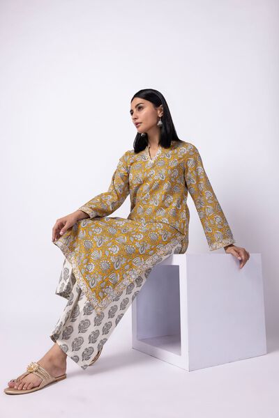 Embroidered | Cambric | Kurta | GBP 20.00