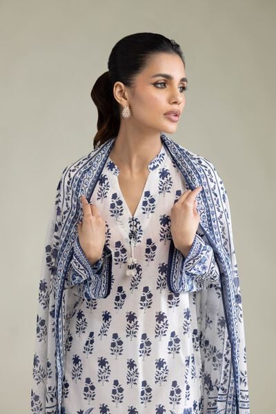 Embroidered | Lawn | Fabrics 3 Piece | GBP 40.00