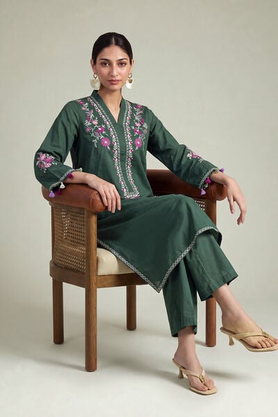 Embroidered | Cambric | Long Green Kurta | GBP 40.00