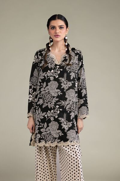Embroidered | Cambric | Black Floral Kurta | GBP 30.00