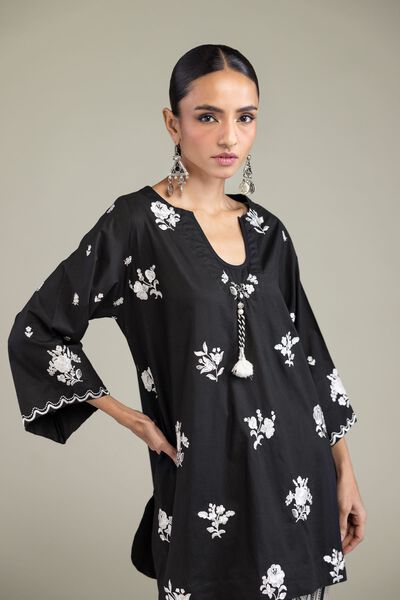 Embroidered | Cambric | Black V-Neck Kurta | GBP 30.00