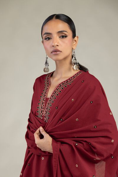 Textured Lawn | Embroidered | Maroon Lawn Dupatta | GBP 30.00